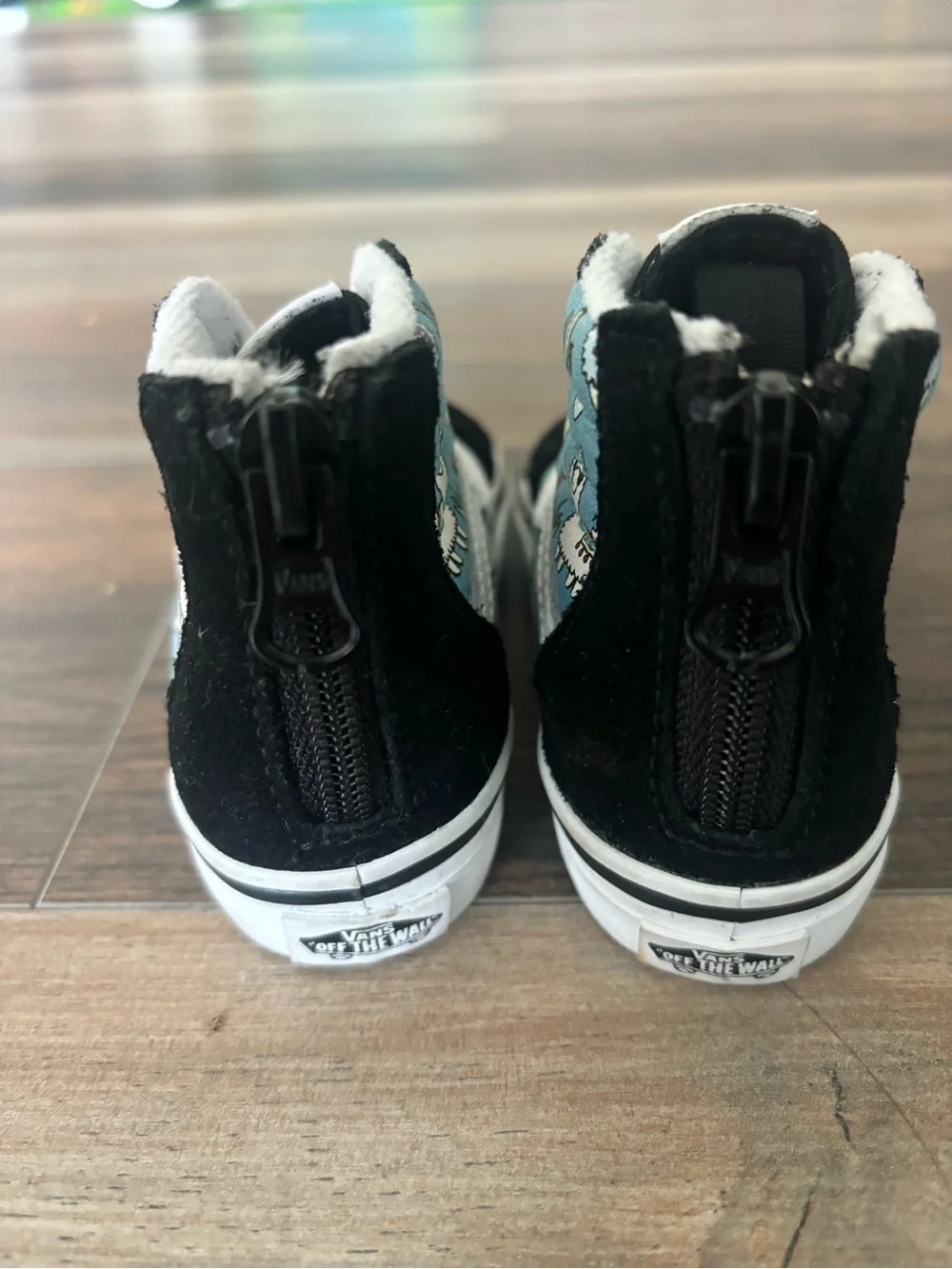 Vans Kids High-Top Sneakers - Black and Light Blue Llama Print - Picture 2 of 4